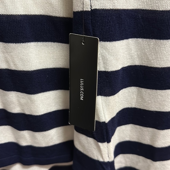 Lulu’s Isadora Navy Blue and White Striped Oversized Sweater NWT - Picture 7 of 12
